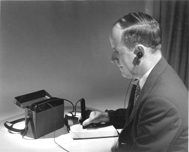 readingaid1946.jpg